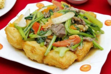 Phở chiên phồng 